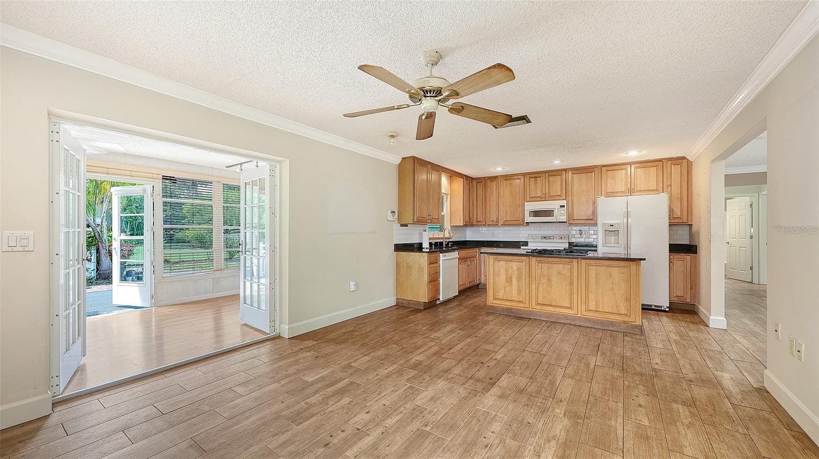 Single Family Residence at 4090 GROVELAND AVE, SARASOTA, photo 12 of 24