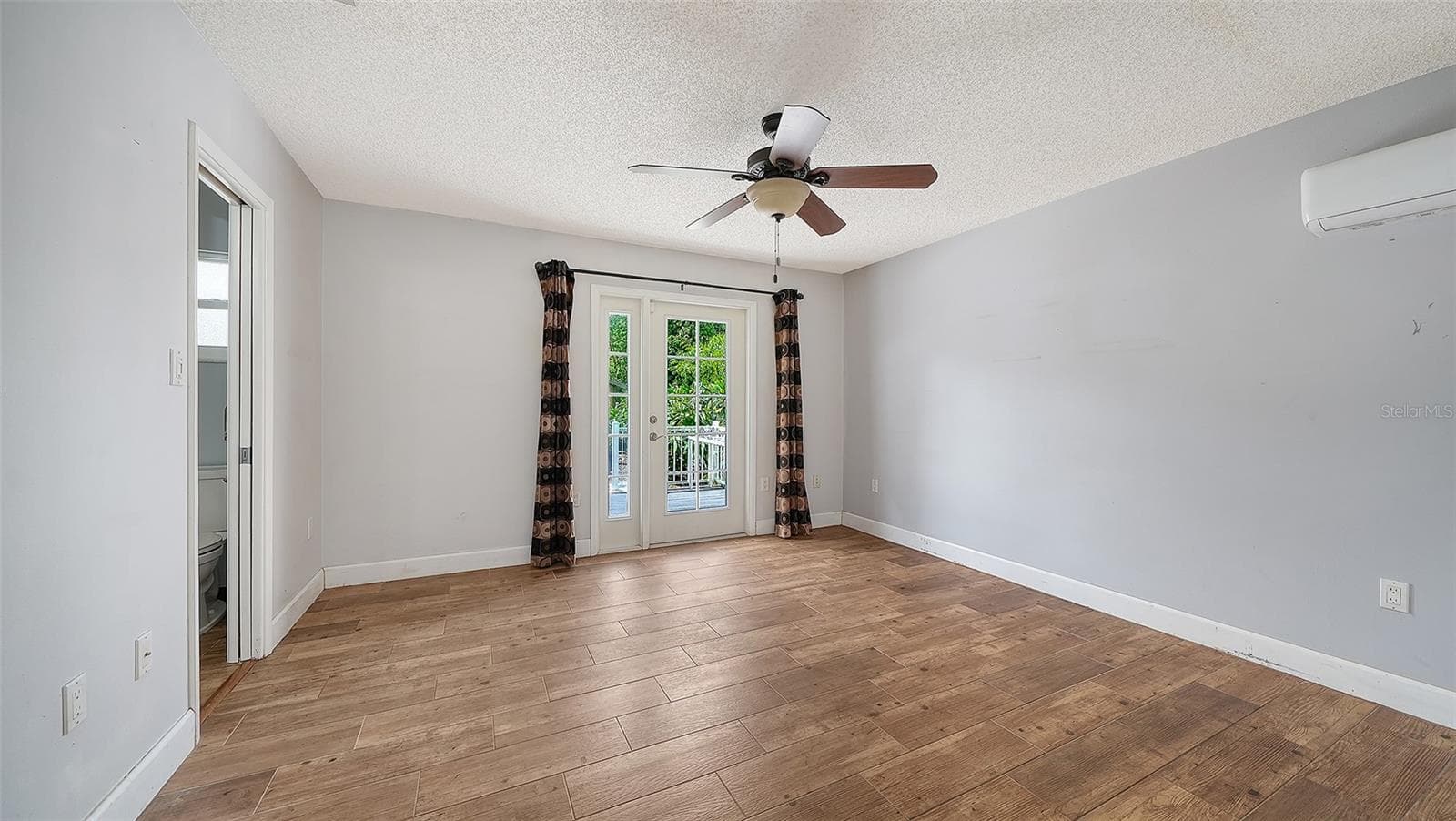 Single Family Residence at 4090 GROVELAND AVE, SARASOTA, photo 13 of 24