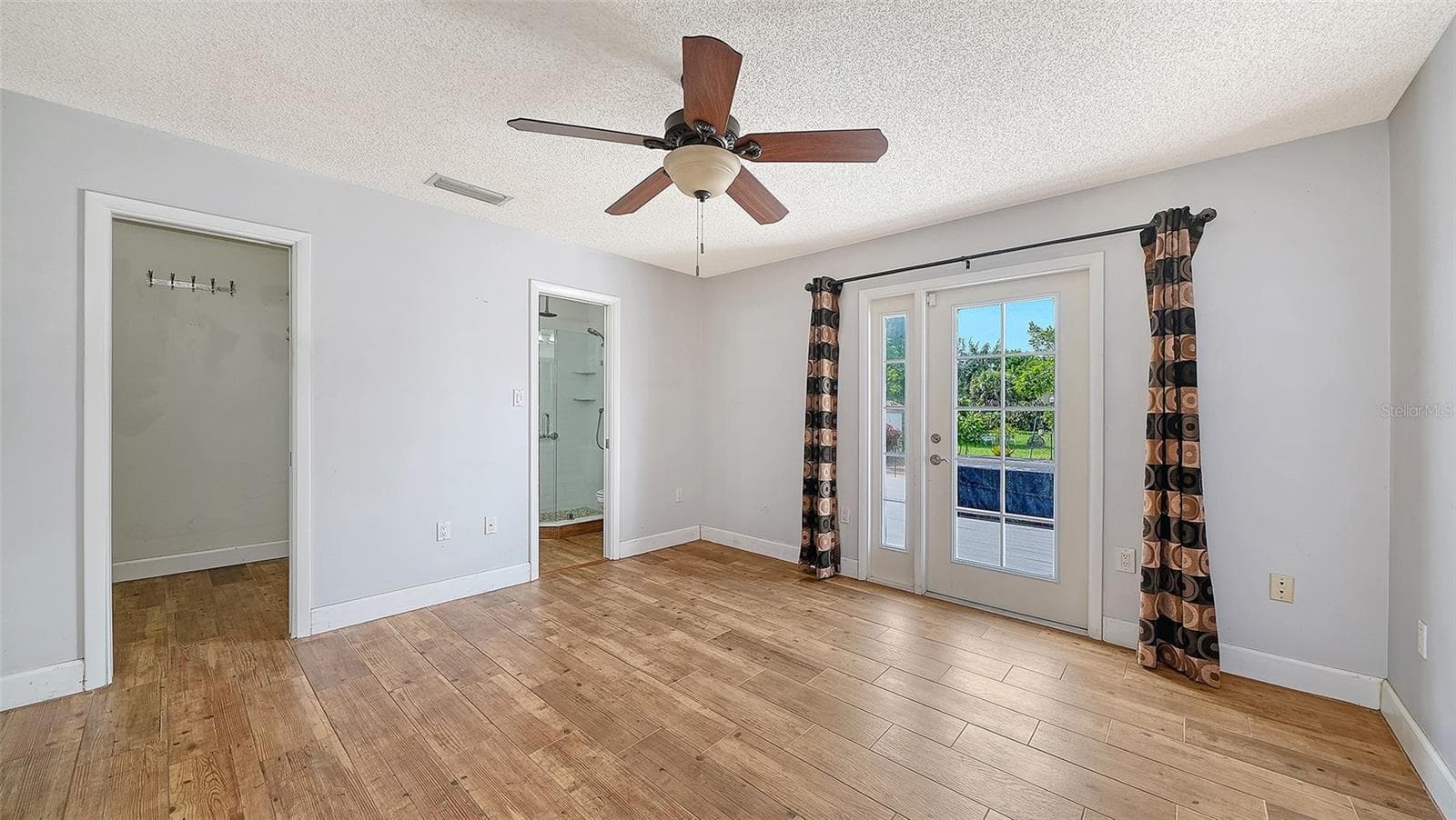Single Family Residence at 4090 GROVELAND AVE, SARASOTA, photo 14 of 24