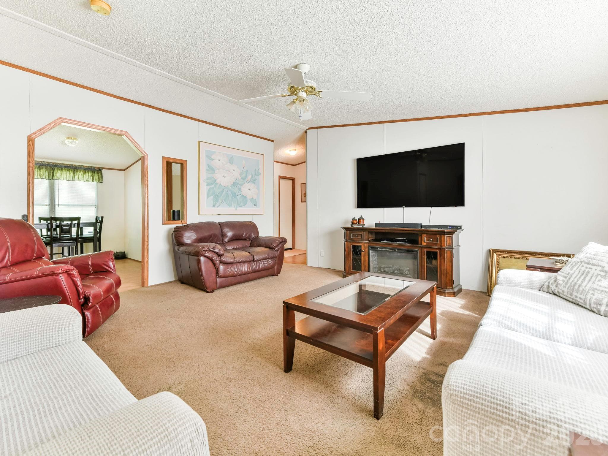 Living Room - 2292 Thornwell Road, Lancaster