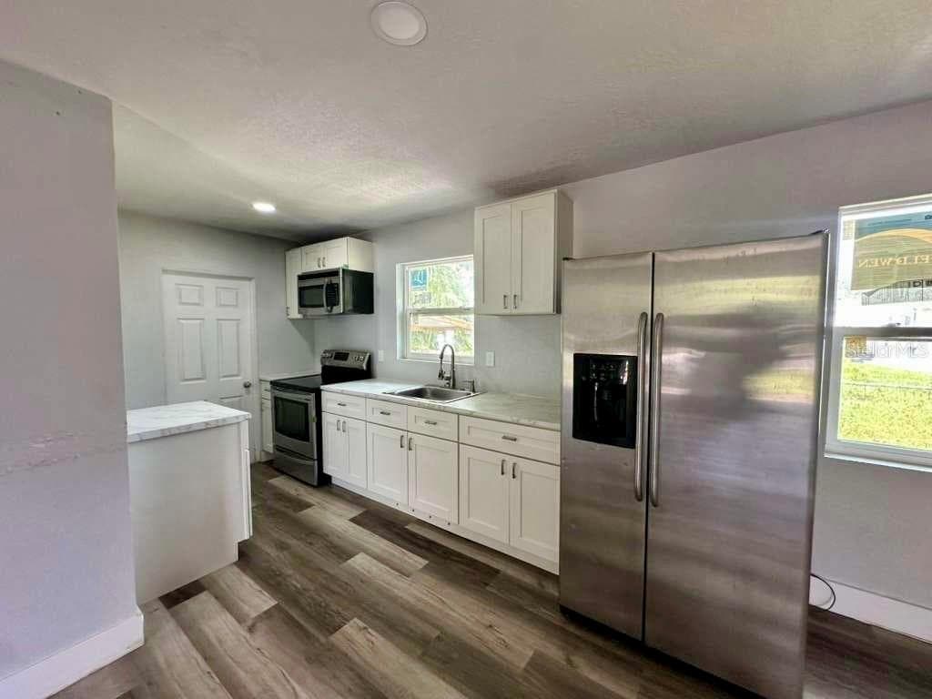 Single Family Residence at 1550 E BAY ST, BARTOW, photo 5 of 18