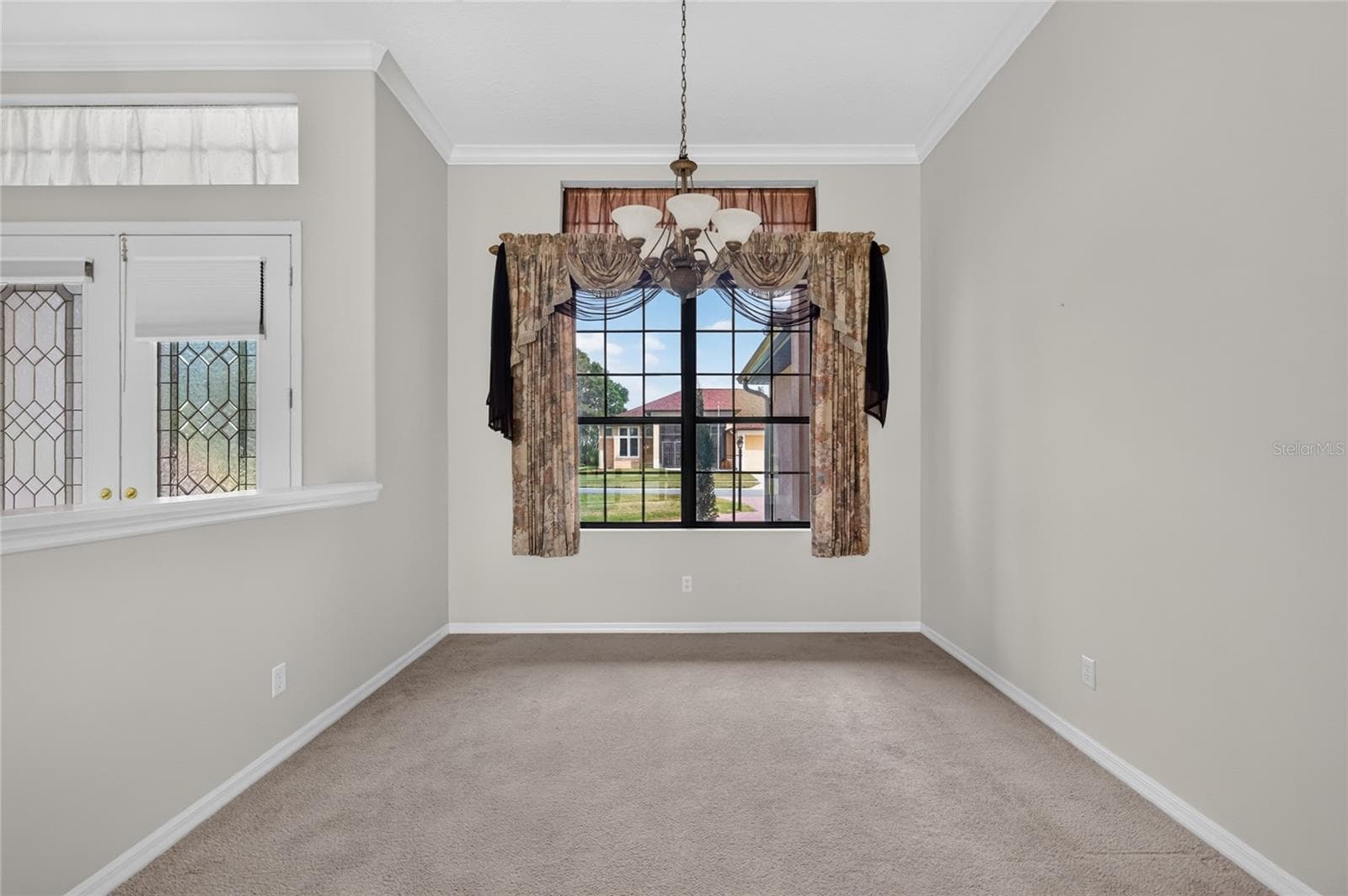 Formal dining area - 26717 WETLANDS WAY, LEESBURG
