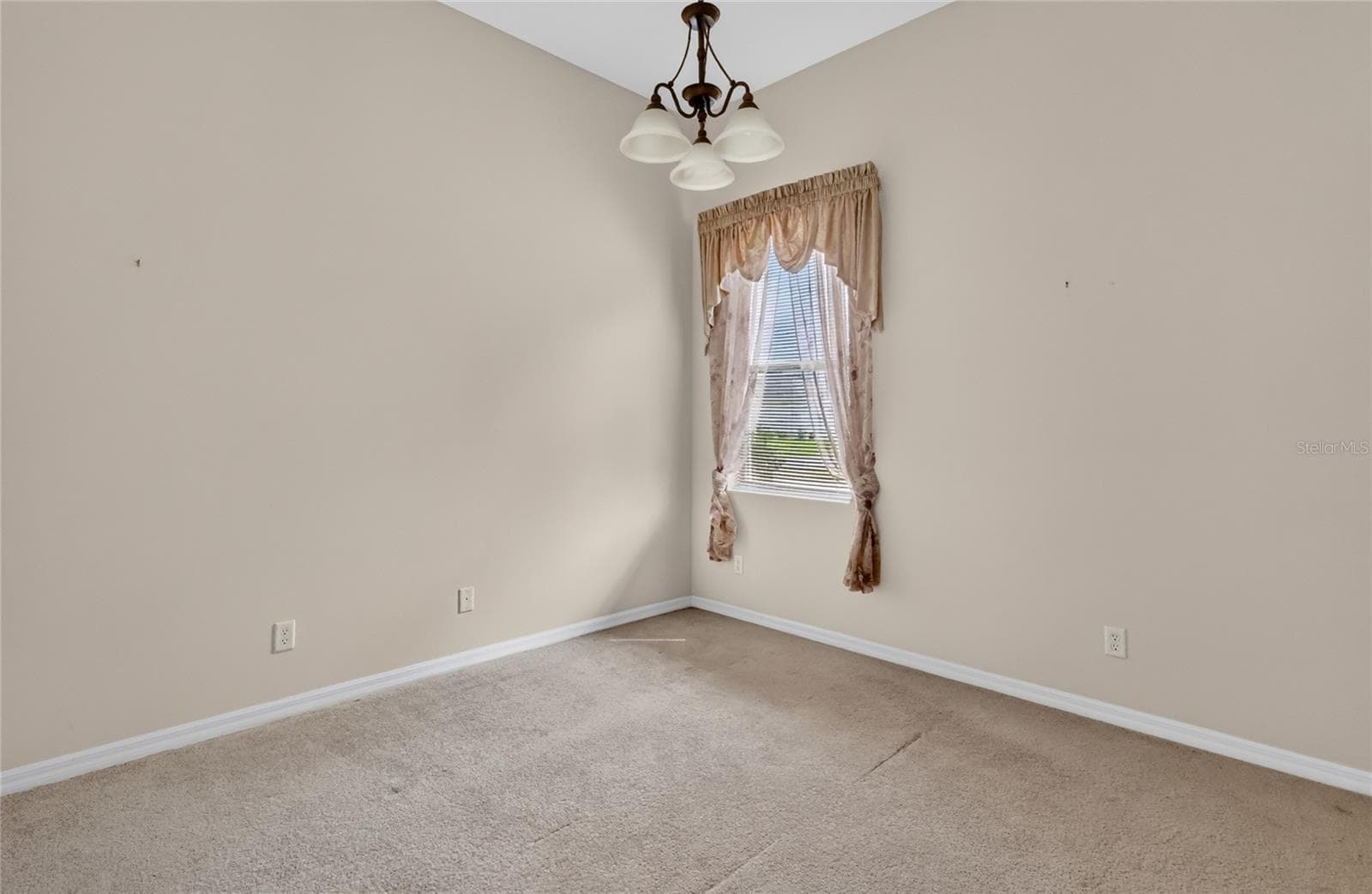 Bed 2 - 26717 WETLANDS WAY, LEESBURG