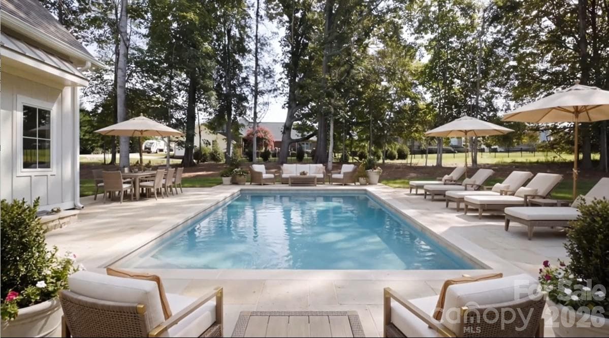 Virtual pool in backyard - Mooresville