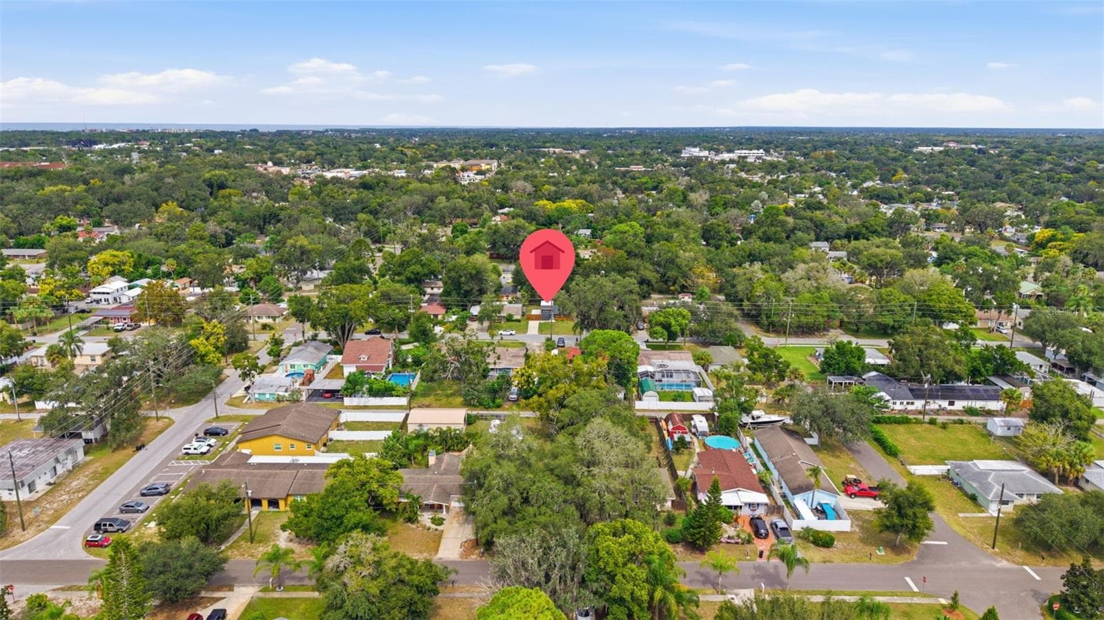 Conveniently located a short distance to downtown New Port Richey and Sims Park - 5837 TENNESSEE AVE, NEW PORT RICHEY