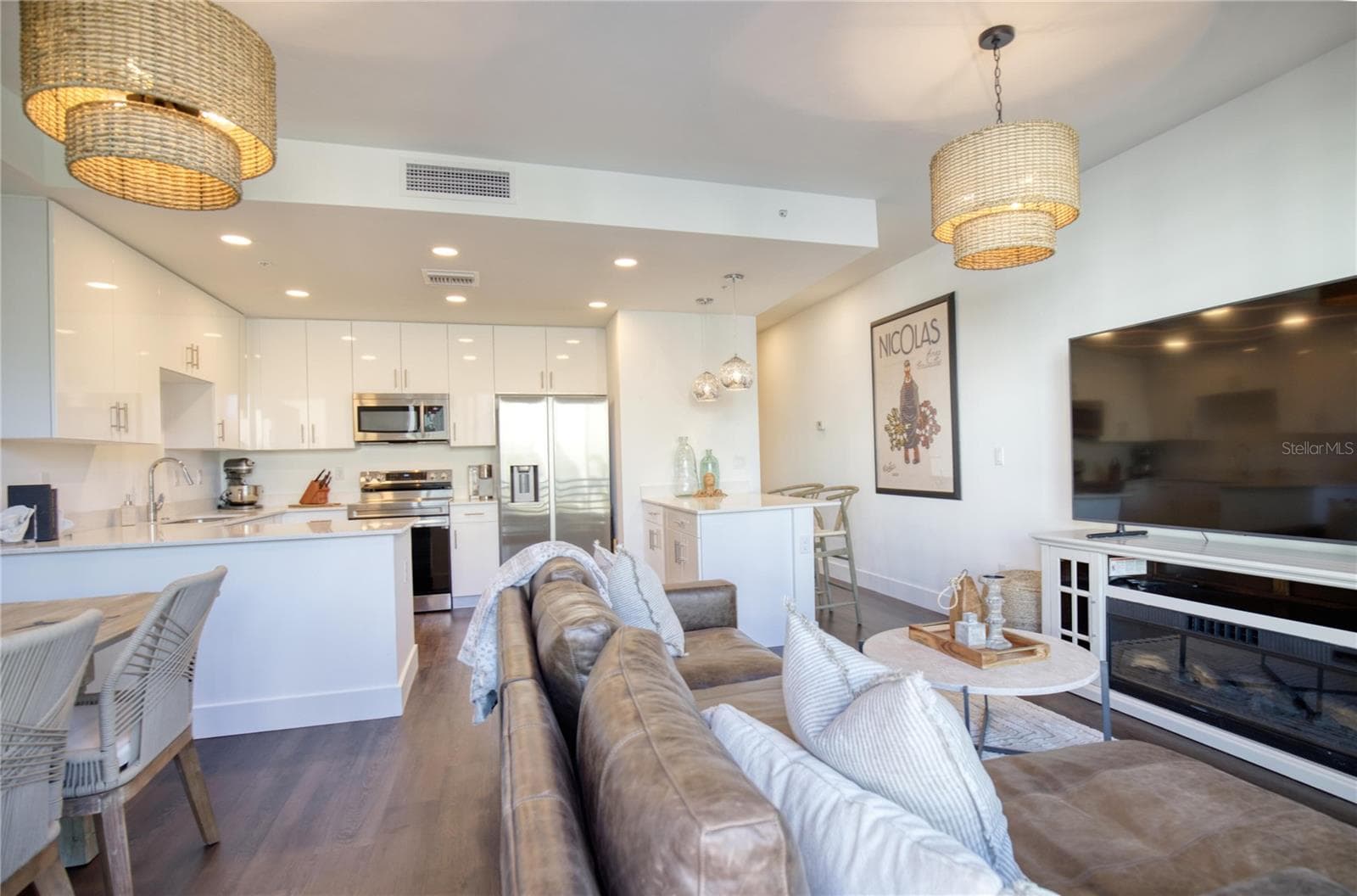 Condominium at 1703 N TAMIAMI TRL #203, SARASOTA, photo 16 of 52