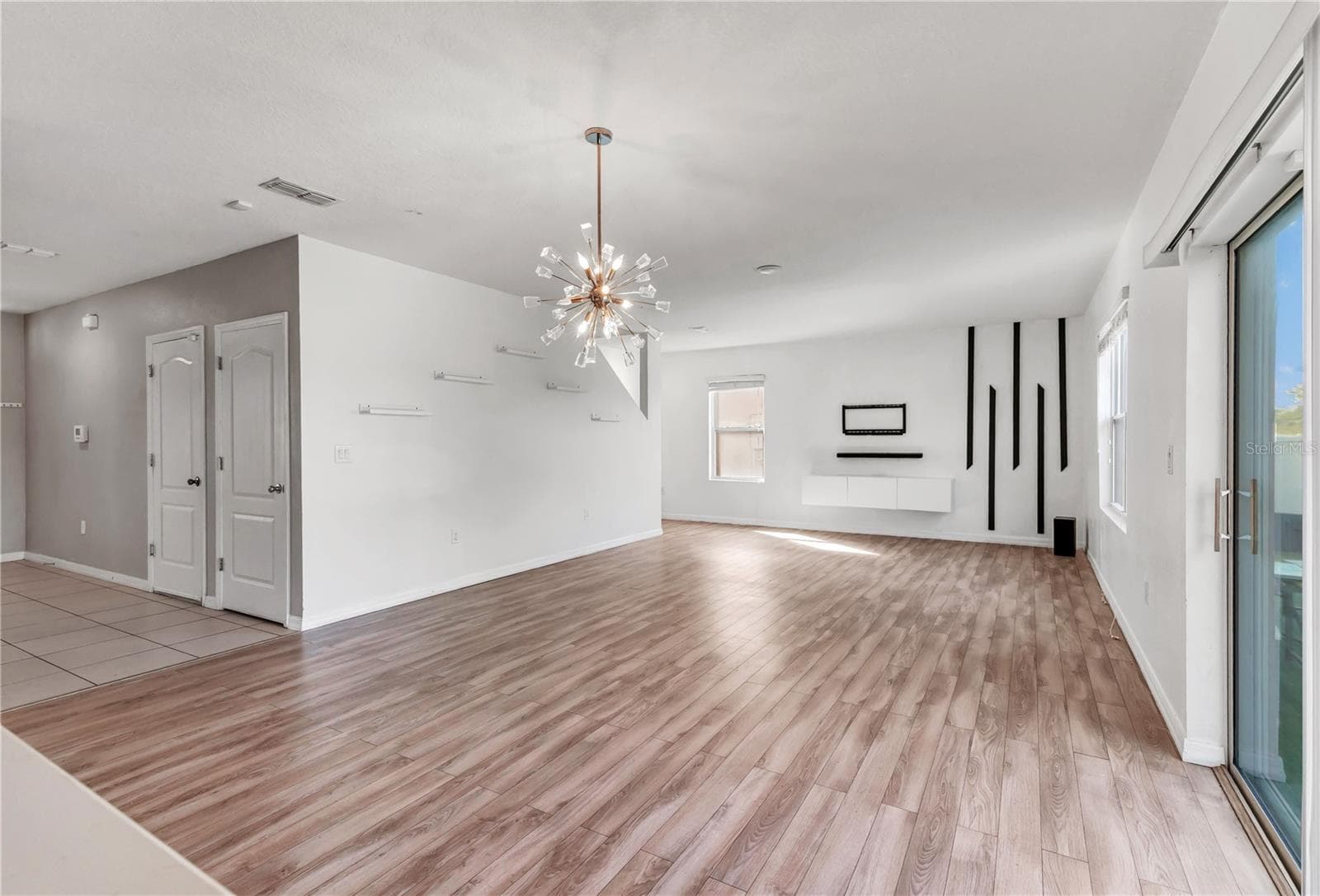 Single Family Residence at 2150 ROCKMART LOOP, TAVARES, photo 6 of 35