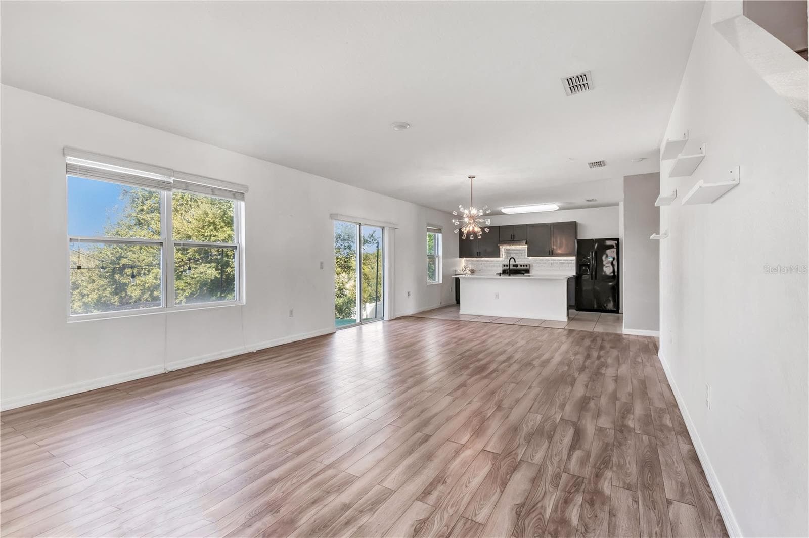 Single Family Residence at 2150 ROCKMART LOOP, TAVARES, photo 10 of 35