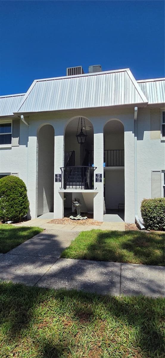 Condominium at 5800 HOLLYWOOD BLVD #125, SARASOTA, photo 2 of 25
