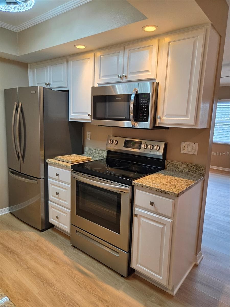 Condominium at 5800 HOLLYWOOD BLVD #125, SARASOTA, photo 11 of 25