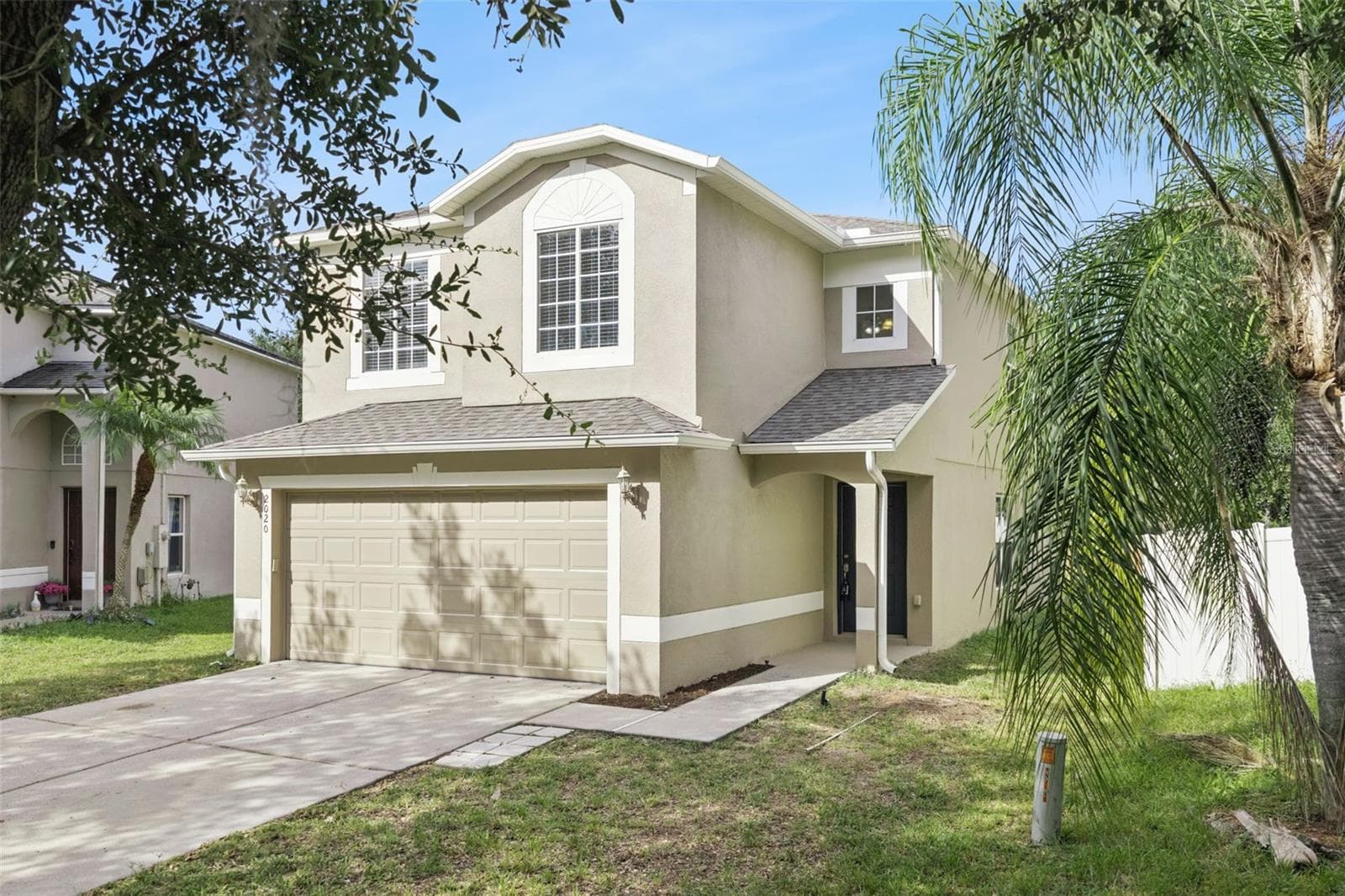 Front exterior, side view - 2020 PORTCASTLE CIR, WINTER GARDEN