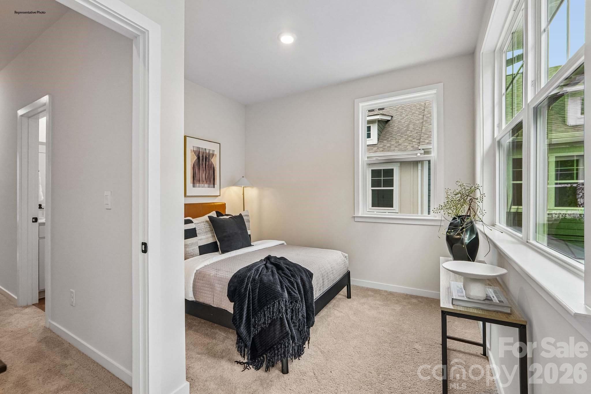 Townhouse at 825 Hammers Lane, Charlotte, photo 22 of 28