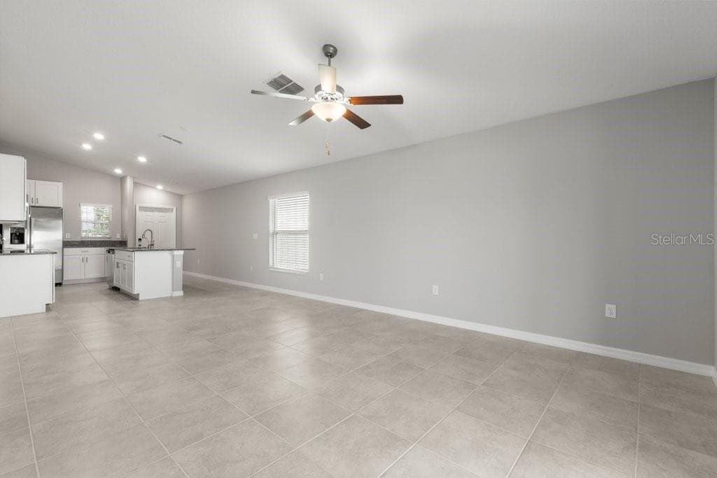 Single Family Residence at 7110 AMELIA COVE CT, SUN CITY CENTER, photo 3 of 26