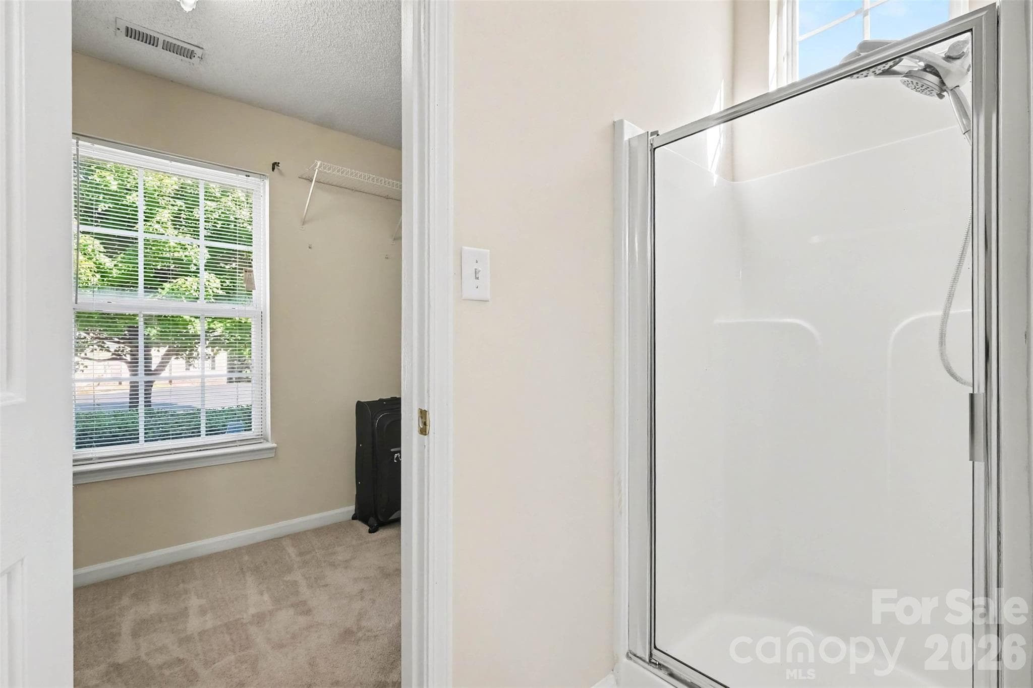 Primary en-suite large bathroom - 11609 Long Forest Drive, Charlotte