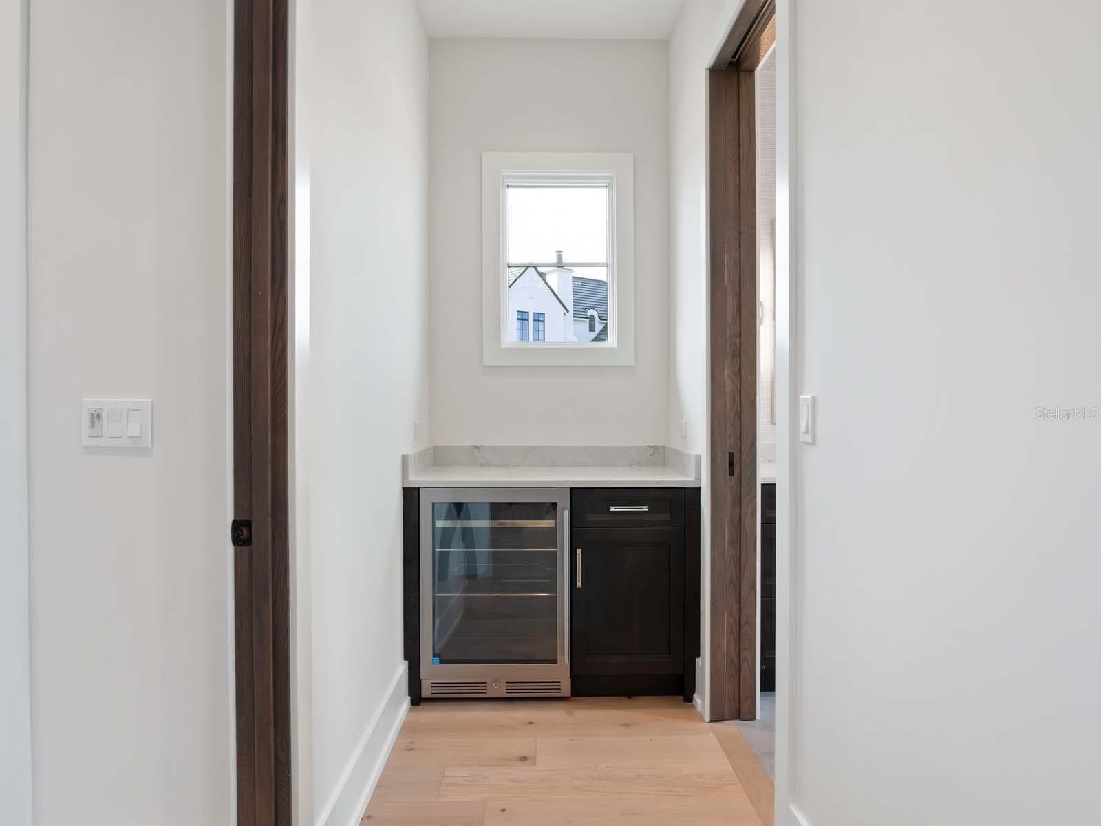 Foyer in Guest En Suite - 11043 CROMWELL RD, ORLANDO