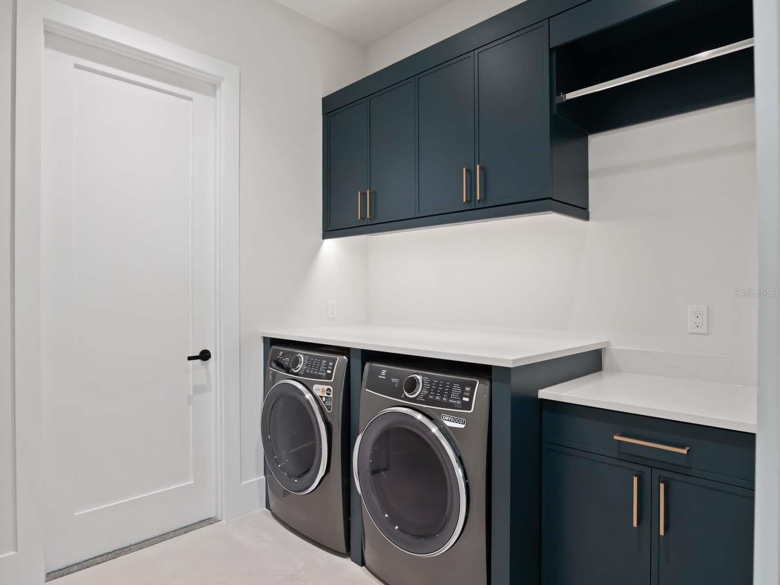 Upstairs Laundry and Utility Closet - 11043 CROMWELL RD, ORLANDO