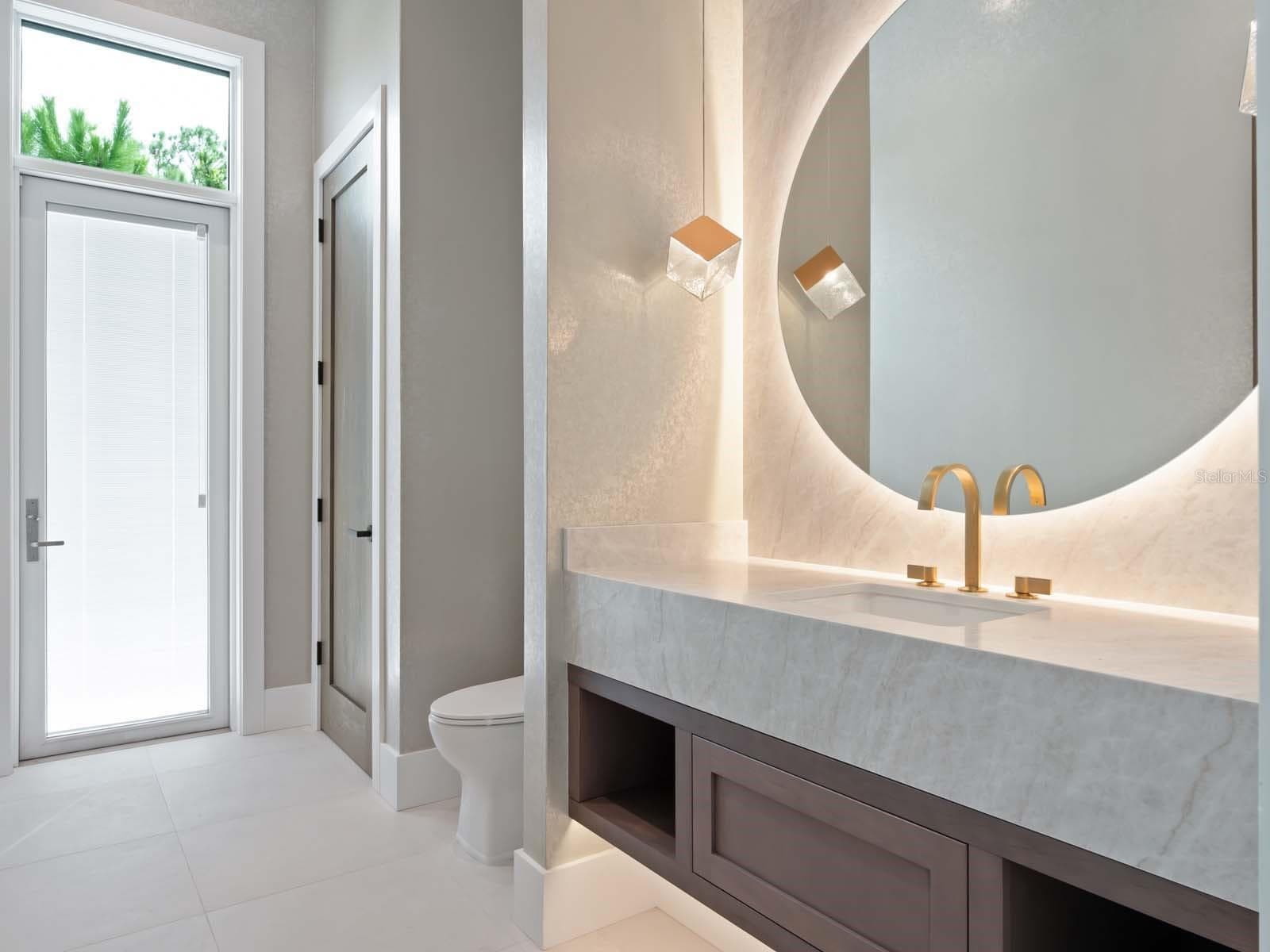 Downstairs Half Bath with Pool Access - 11043 CROMWELL RD, ORLANDO