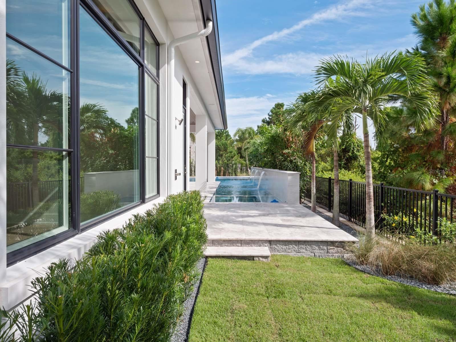 Grass to Pool - 11043 CROMWELL RD, ORLANDO
