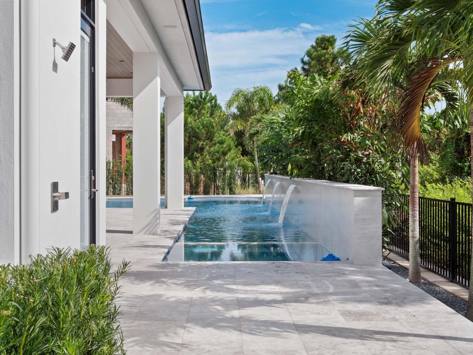 Outdoor Shower to Pool - 11043 CROMWELL RD, ORLANDO