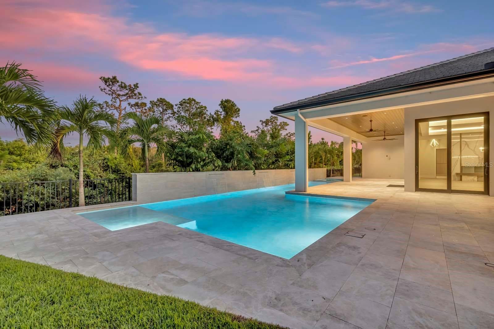 Pool Twilight - 11043 CROMWELL RD, ORLANDO