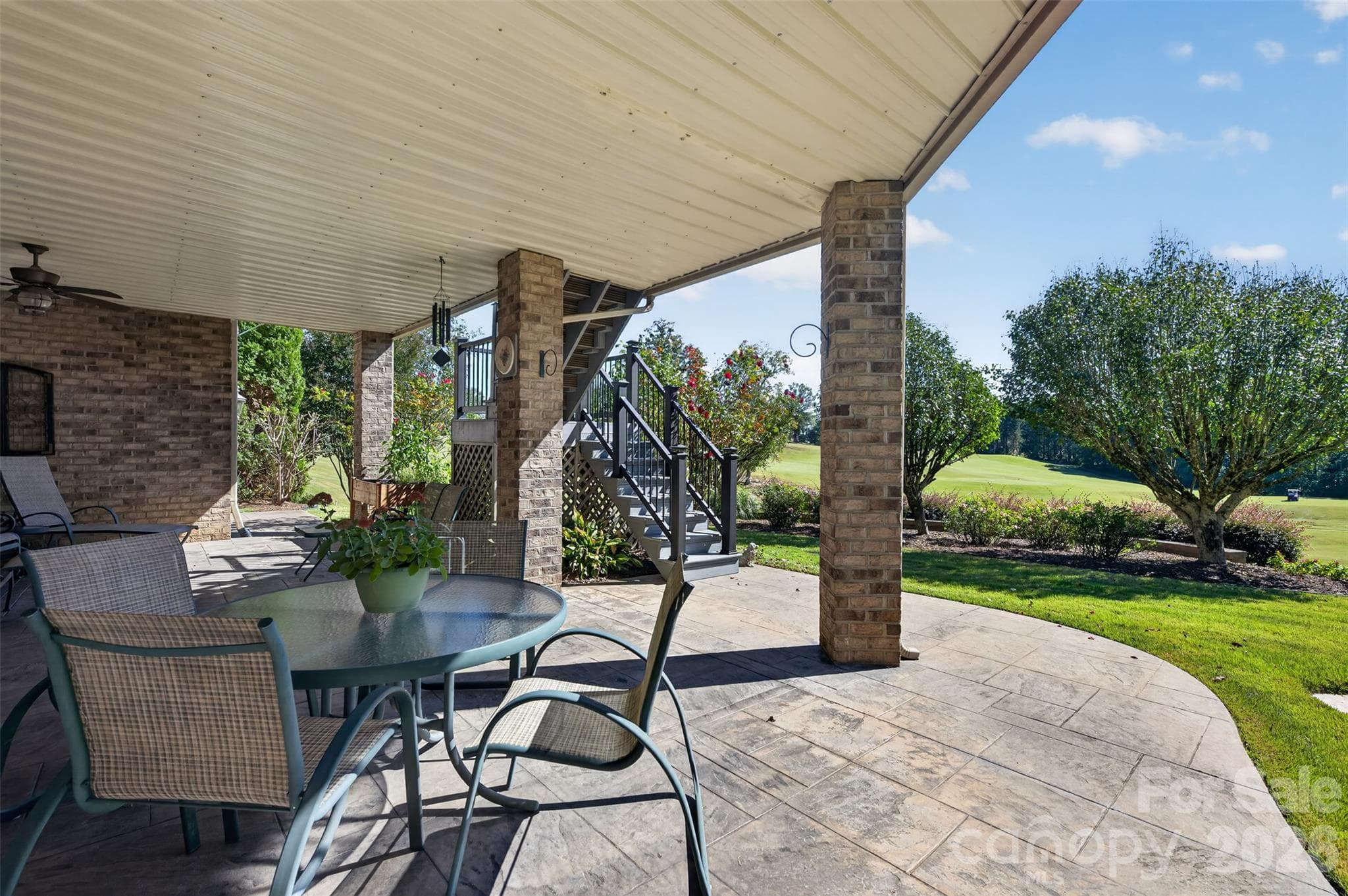 Single Family Residence at 76 Divot Court, Hickory, photo 43 of 48