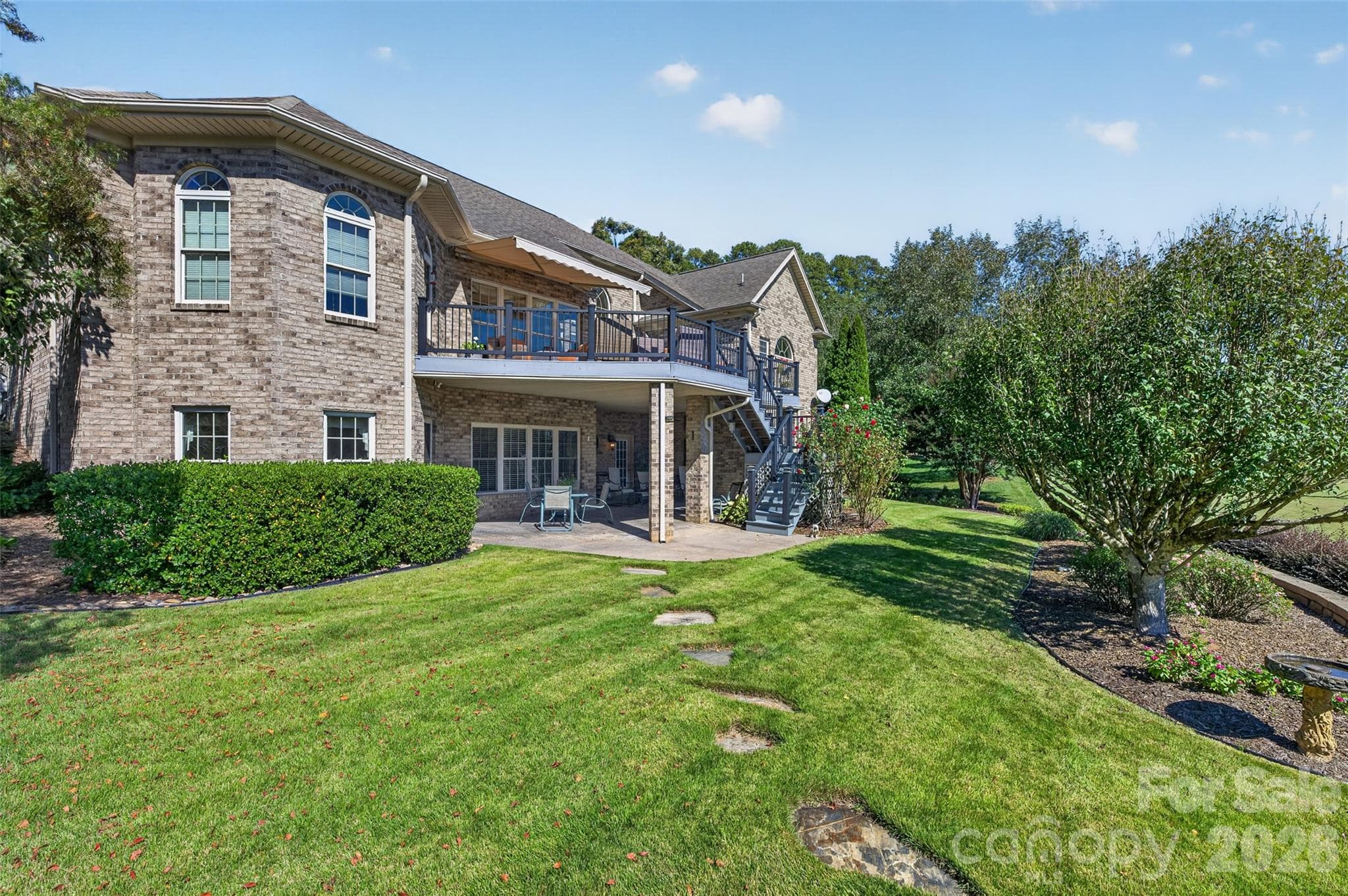 Single Family Residence at 76 Divot Court, Hickory, photo 46 of 48