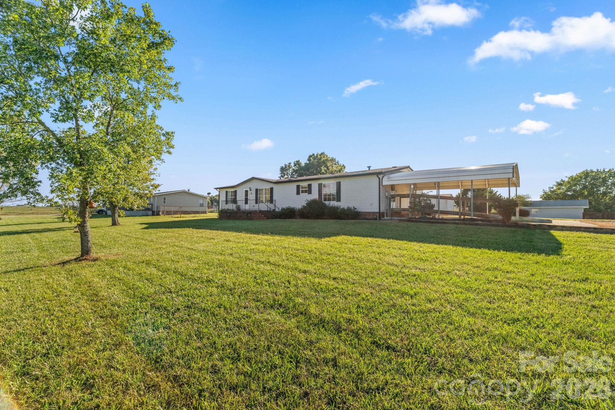 Single Family Residence at 25 Lineside Drive, Stony Point, photo 4 of 16