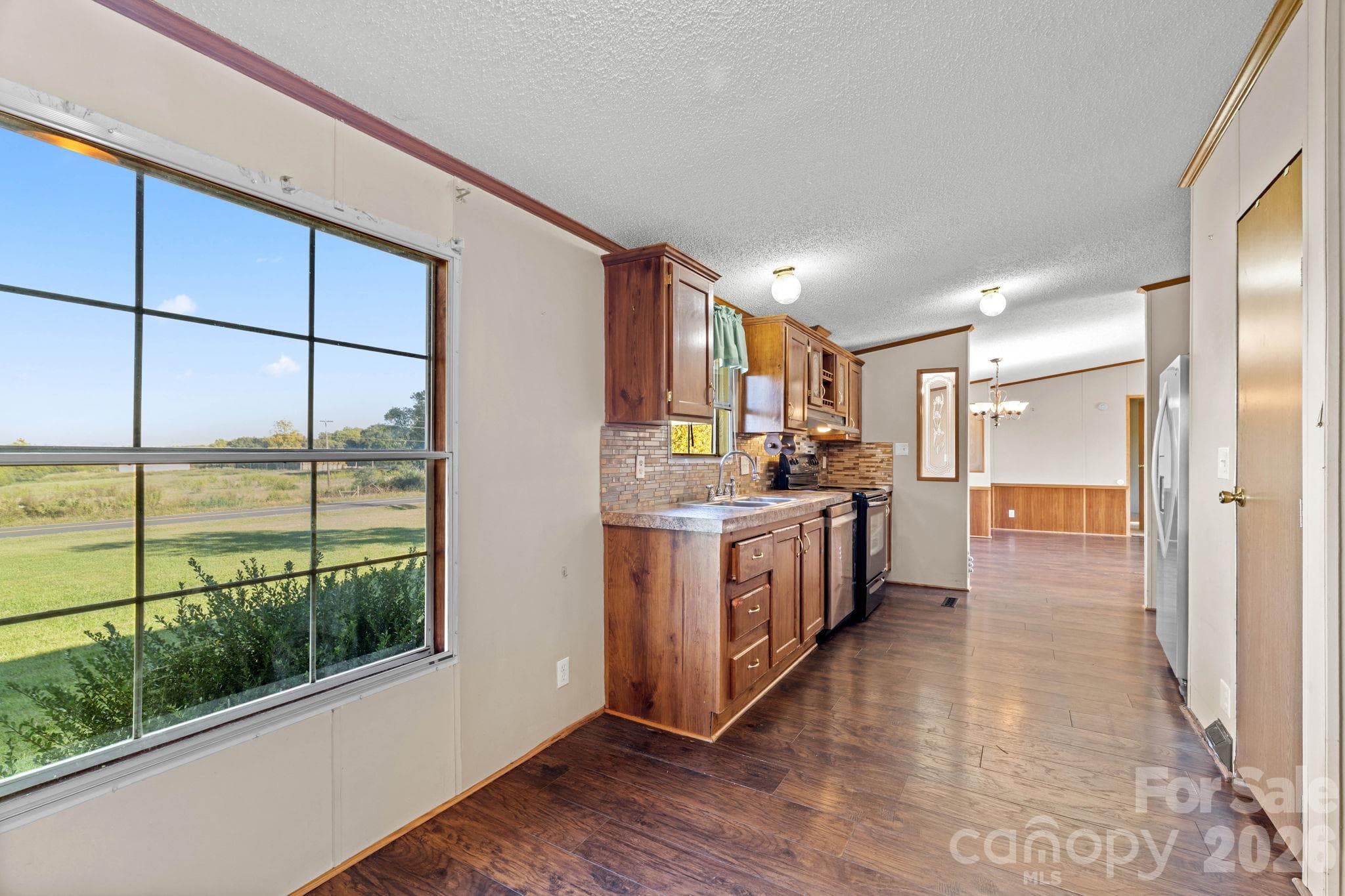 Single Family Residence at 25 Lineside Drive, Stony Point, photo 9 of 16