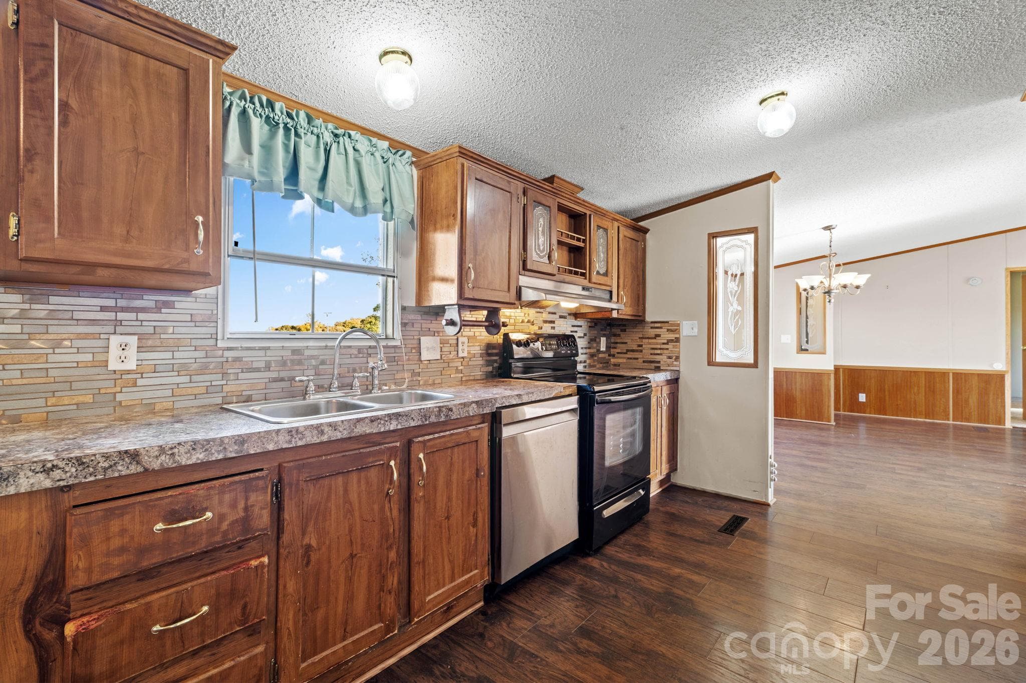 Single Family Residence at 25 Lineside Drive, Stony Point, photo 11 of 16