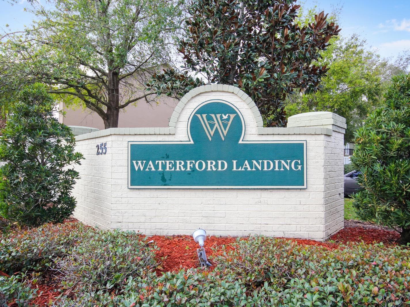 Life at Waterford Landing comes with an impressive collection of amenities and a LOW HOA. - 2550 N ALAFAYA TRL #6303, ORLANDO