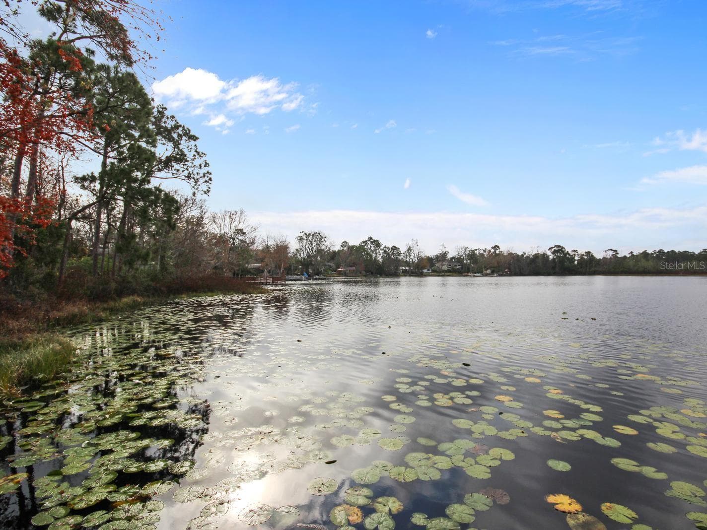 The lakefront setting of Lake Rouse adds a wonderful outdoor component to everyday living. - 2550 N ALAFAYA TRL #6303, ORLANDO