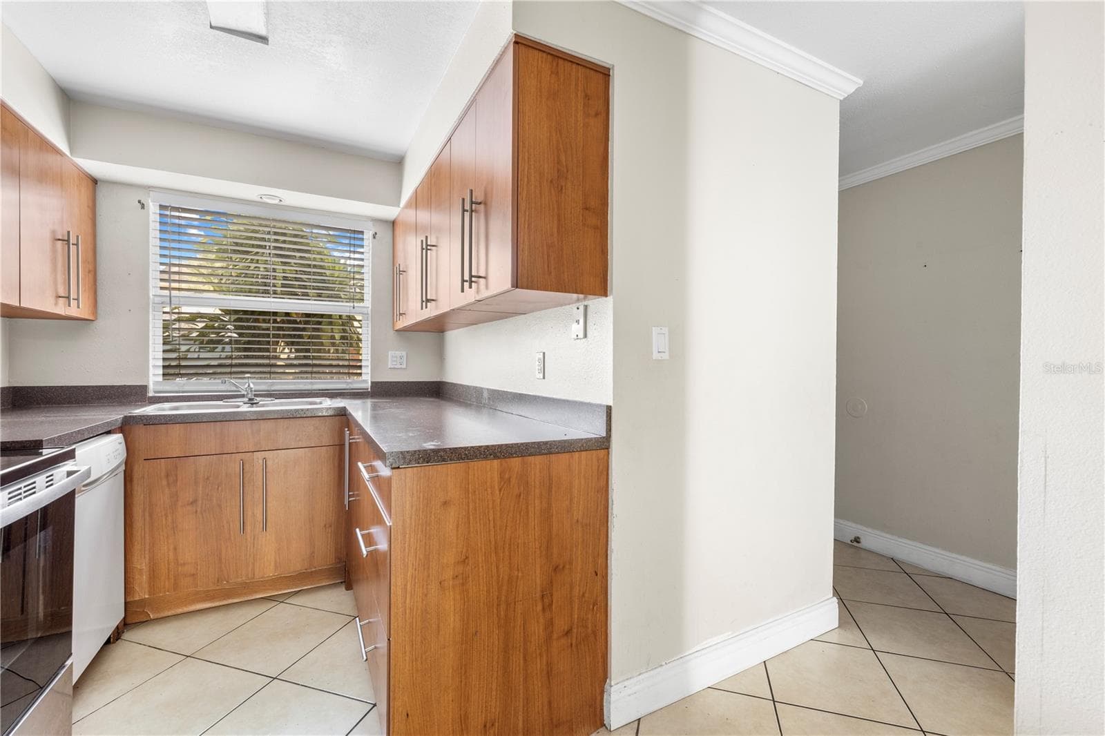 Condominium at 7609 LA MESITA CT, TAMPA, photo 14 of 45
