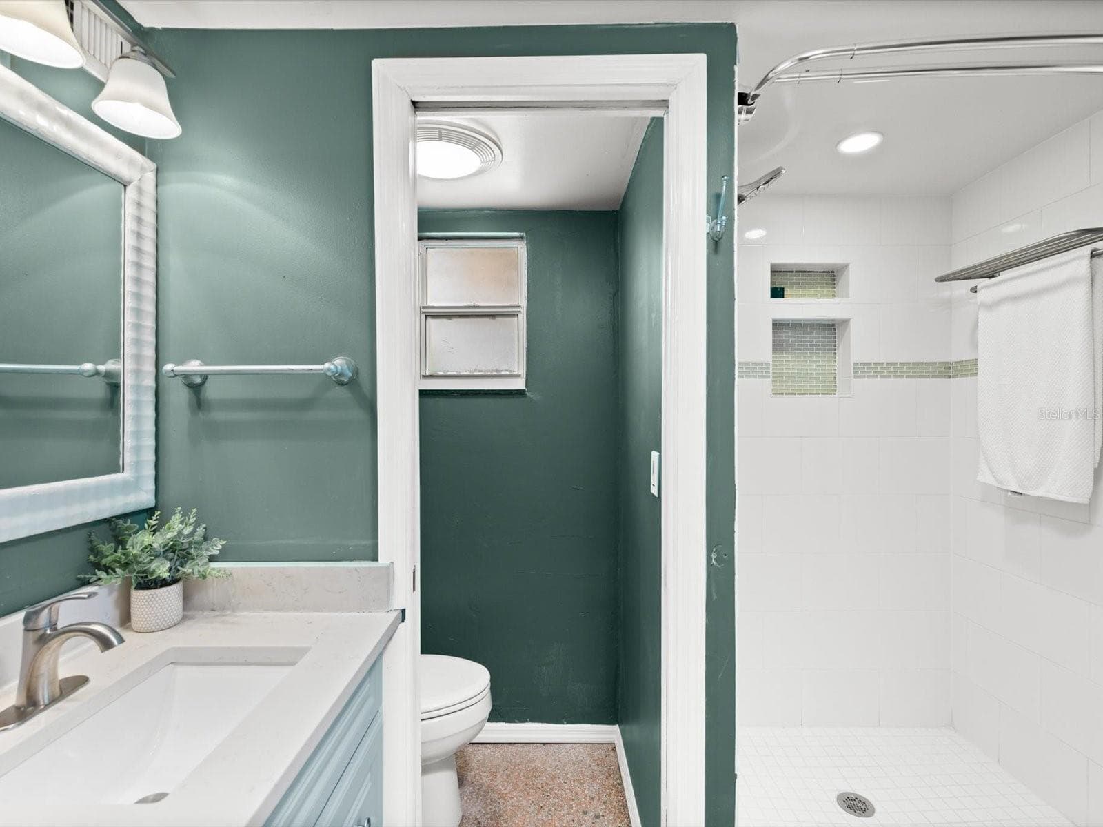 bathroom 2 - 2375 81ST ST N, ST PETERSBURG