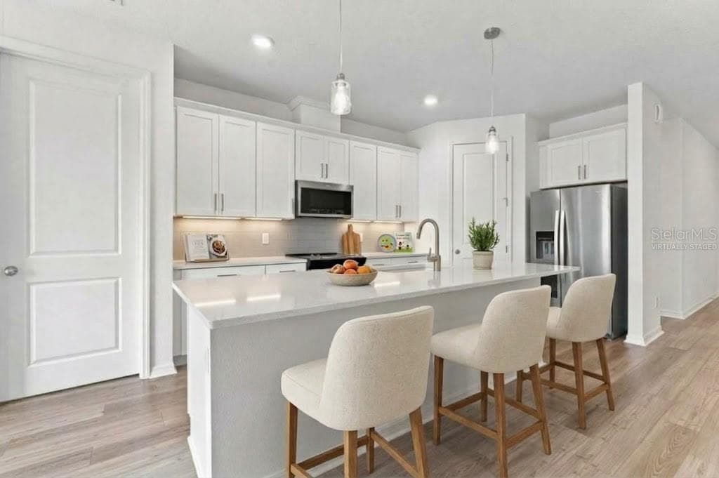 *Virtually Staged* - 2378 GOLD DUST DR, MINNEOLA