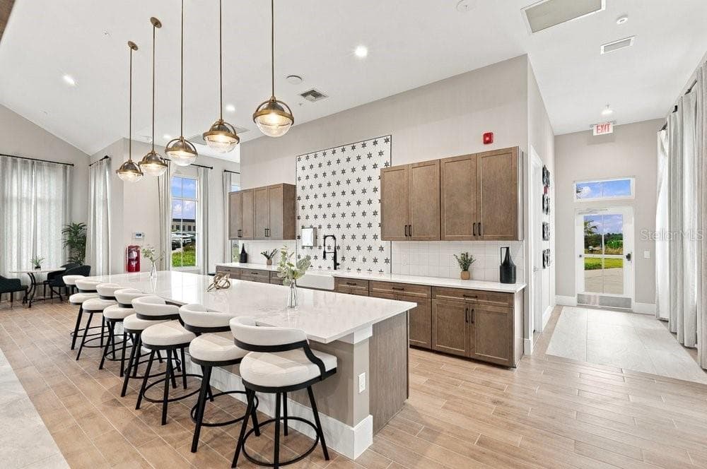 Clubhouse kitchen - 2378 GOLD DUST DR, MINNEOLA