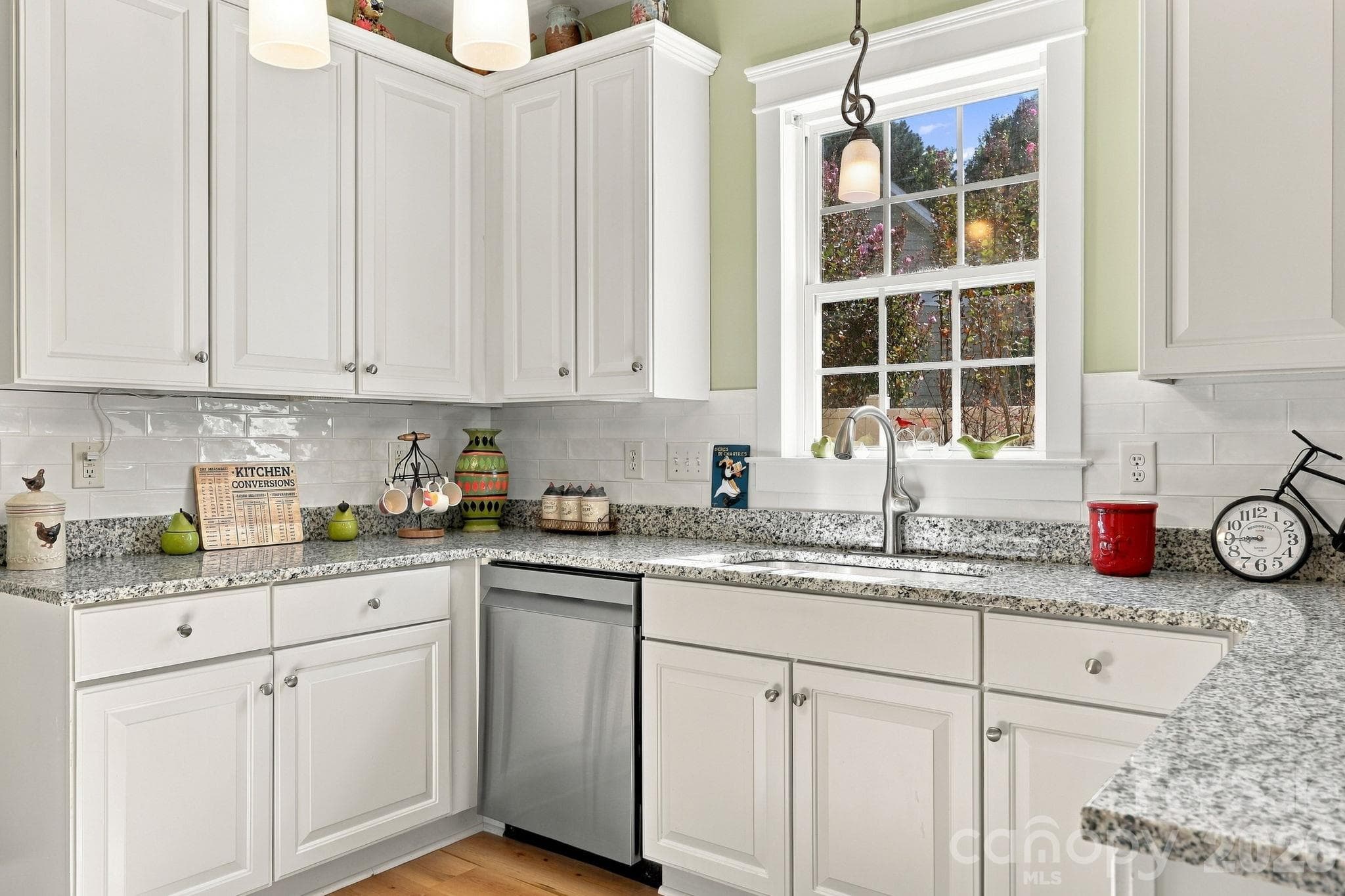 Single Family Residence at 334 Center Drive, Davidson, photo 12 of 35