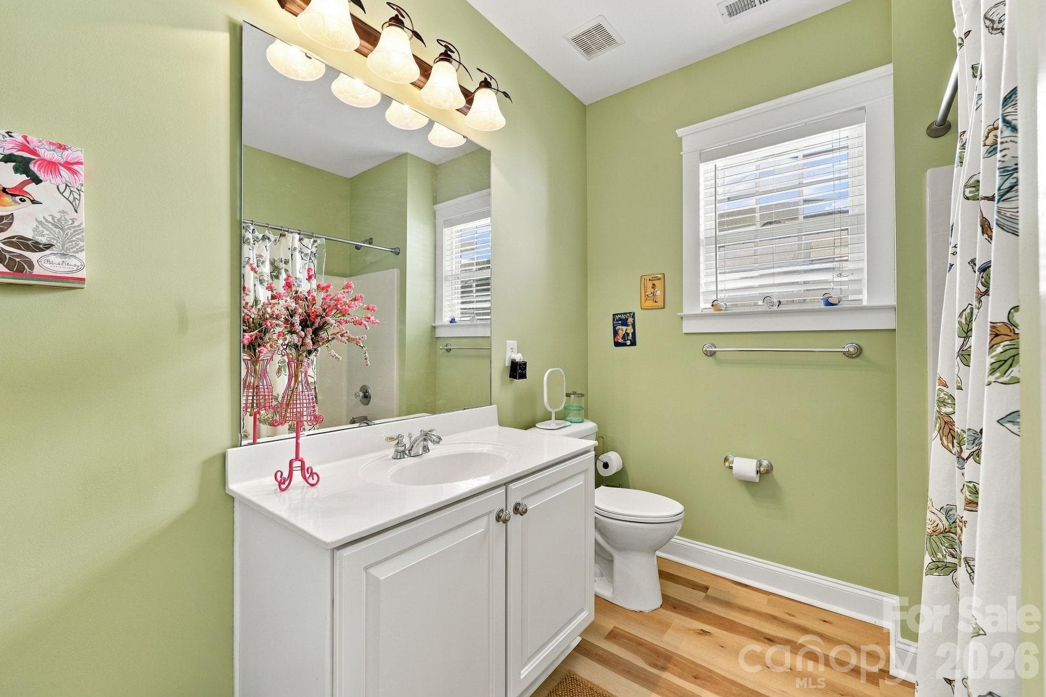 Single Family Residence at 334 Center Drive, Davidson, photo 17 of 35