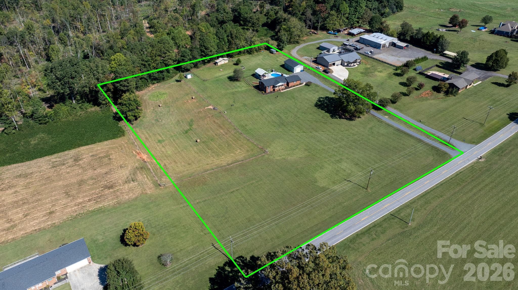 lines are approx. - 7546 Long Island Road, Catawba
