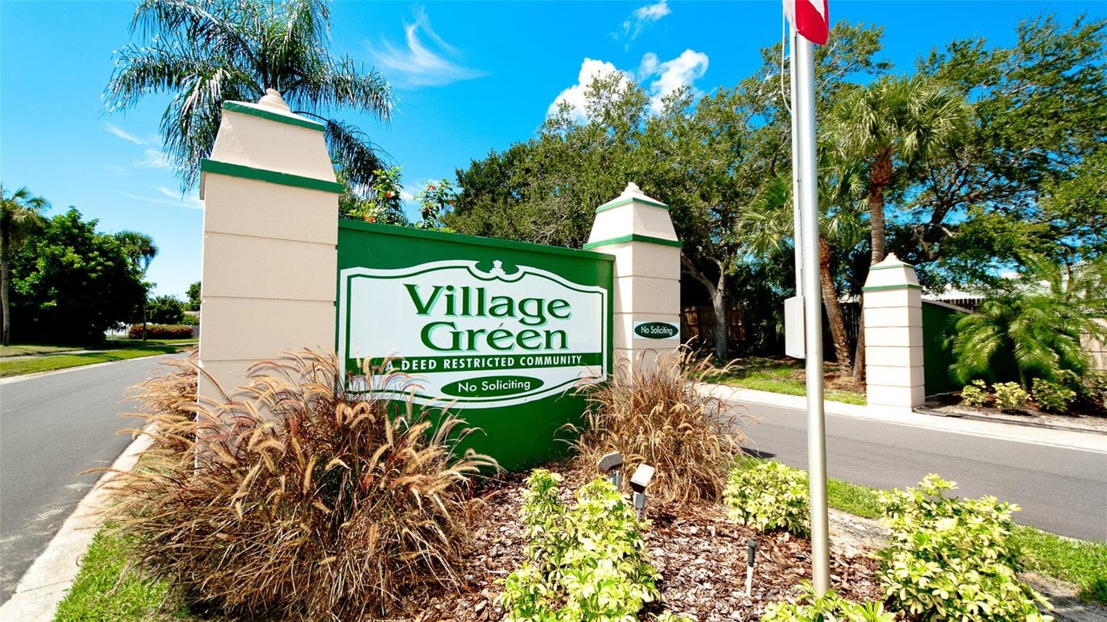 Main entrance into Village Green on Village Green Parkway - 7110 11TH AVE W, BRADENTON