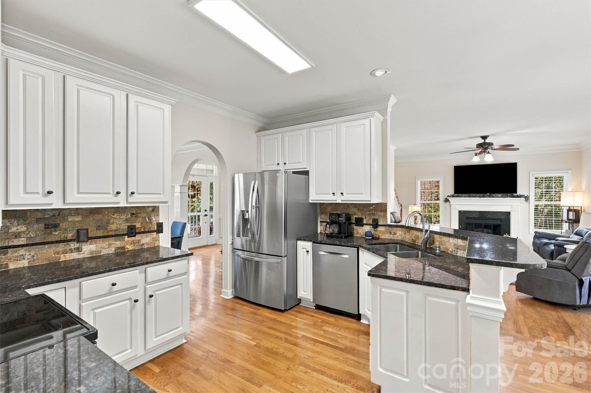 Single Family Residence at 4858 Elmhurst Drive NE, Hickory, photo 15 of 46