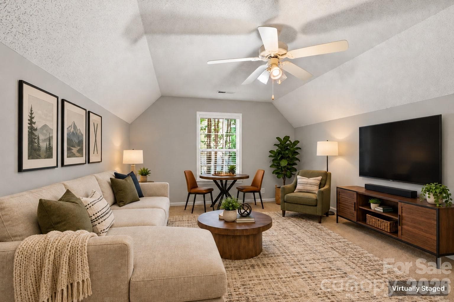 Single Family Residence at 9406 Golden Pond Drive, Huntersville, photo 20 of 37