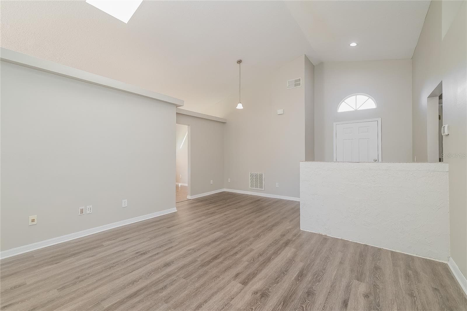 Single Family Residence at 2222 MAJESTIC EAGLE CIR, CLERMONT, photo 3 of 15