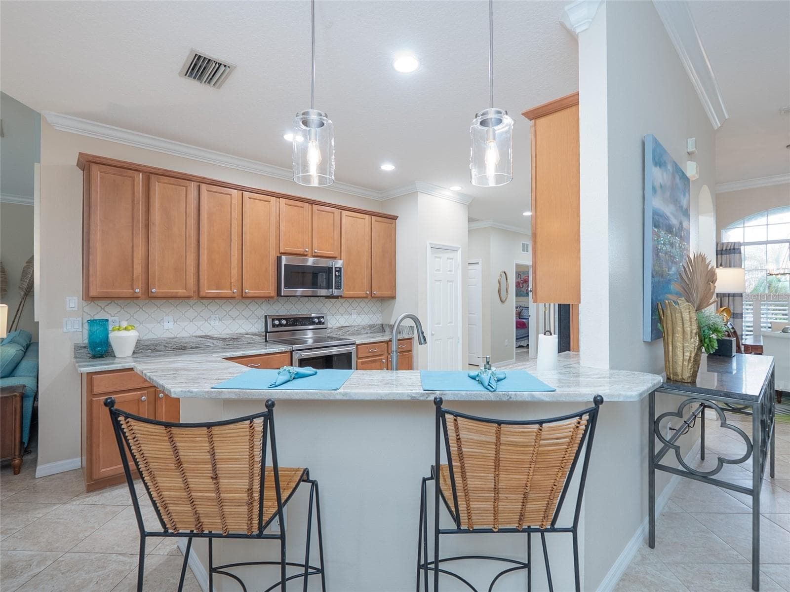 Single Family Residence at 872 CLEAR LAKE DR, ENGLEWOOD, photo 12 of 62