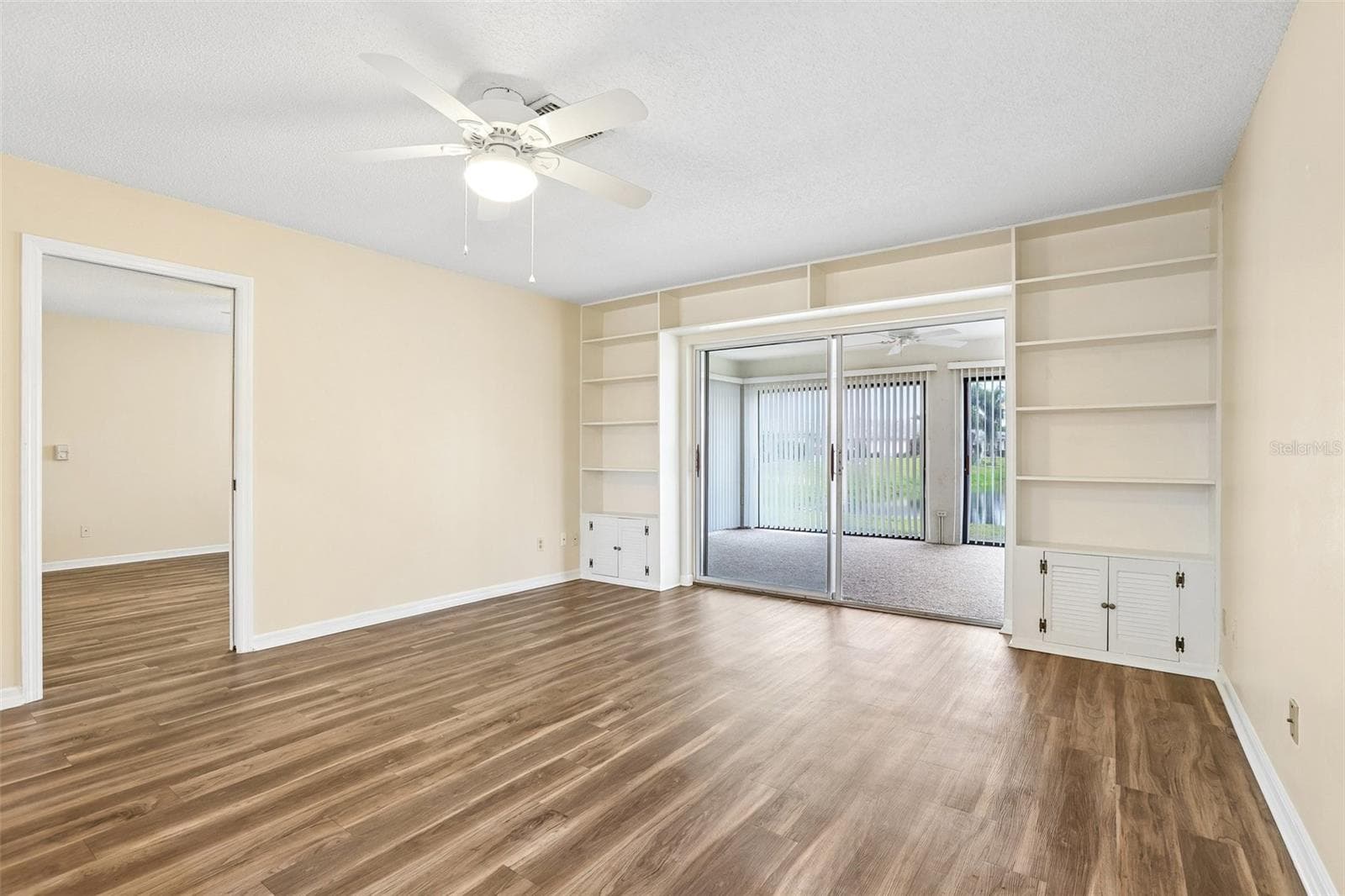Single Family Residence at 104 CACTUSFLOWER LN, SUN CITY CENTER, photo 17 of 66