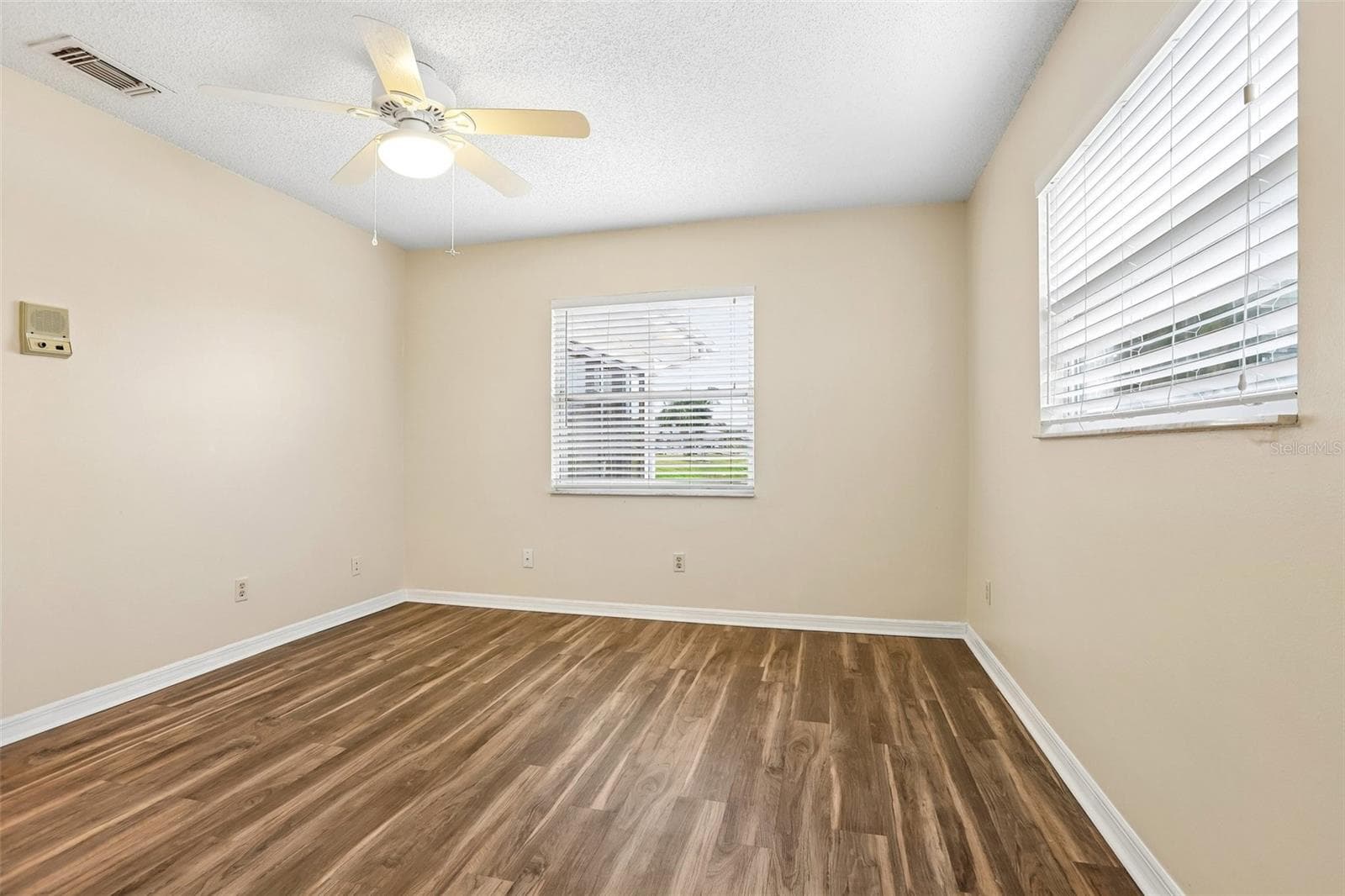 Single Family Residence at 104 CACTUSFLOWER LN, SUN CITY CENTER, photo 34 of 66