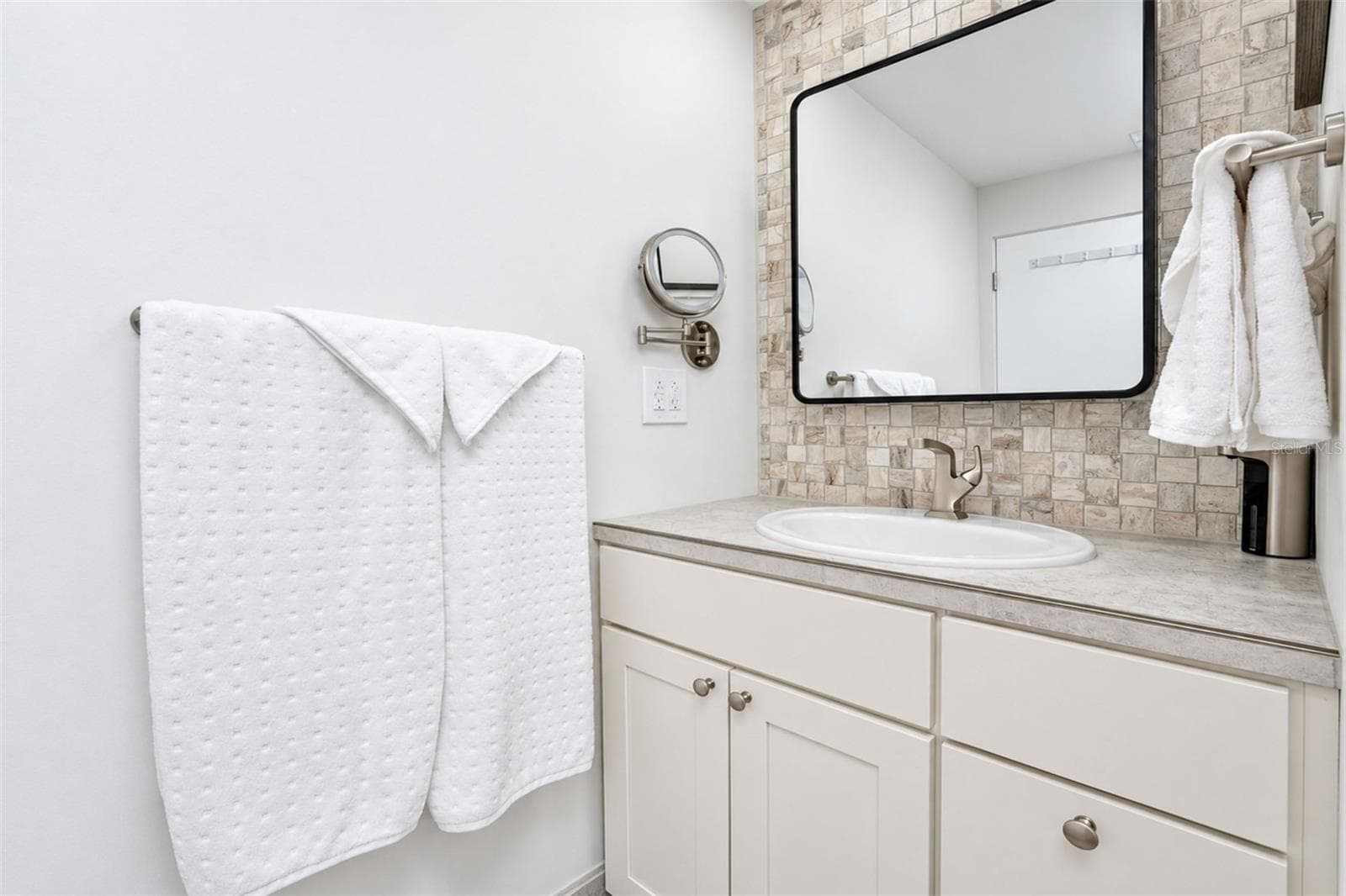 Condominium at 1 OAKWOOD DR N #1, ENGLEWOOD, photo 44 of 100