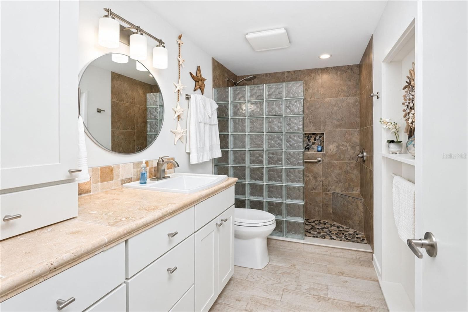 Condominium at 1 OAKWOOD DR N #1, ENGLEWOOD, photo 53 of 100