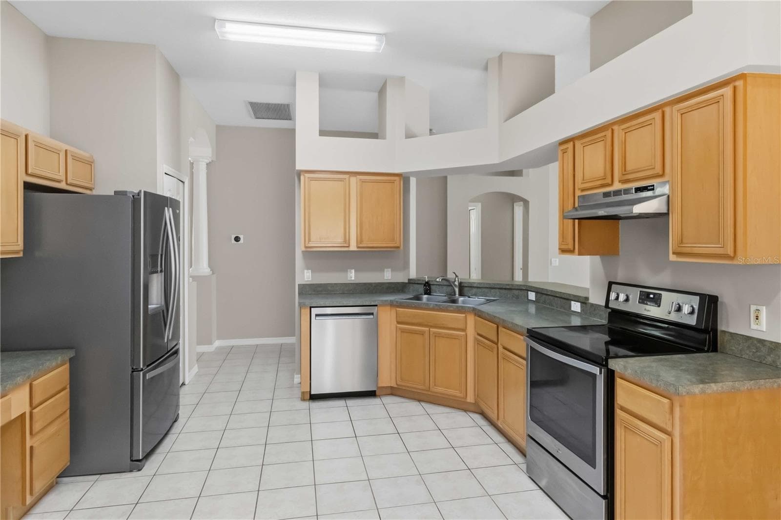 Single Family Residence at 1123 LUMSDEN POINTE BLVD, VALRICO, photo 11 of 35