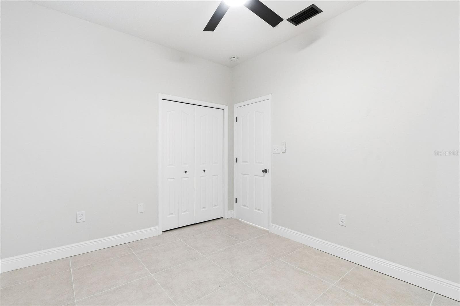 Single Family Residence at 8201 CYPRESS BREEZE WAY, TAMPA, photo 26 of 37