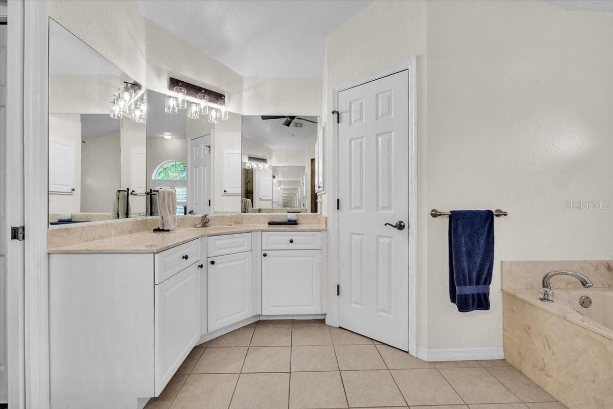 Single Family Residence at 12 TOURNAMENT RD, ROTONDA WEST, photo 46 of 86